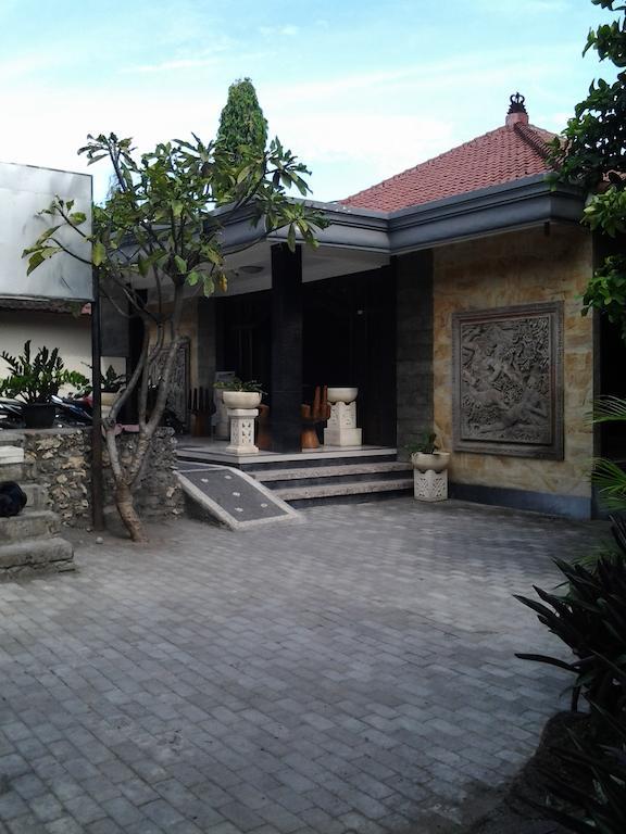 Mahendra Beach Inn Kuta Lombok Exterior foto